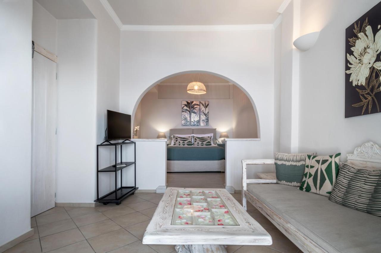 Athermi Suites - Adults Only Fira  Bagian luar foto