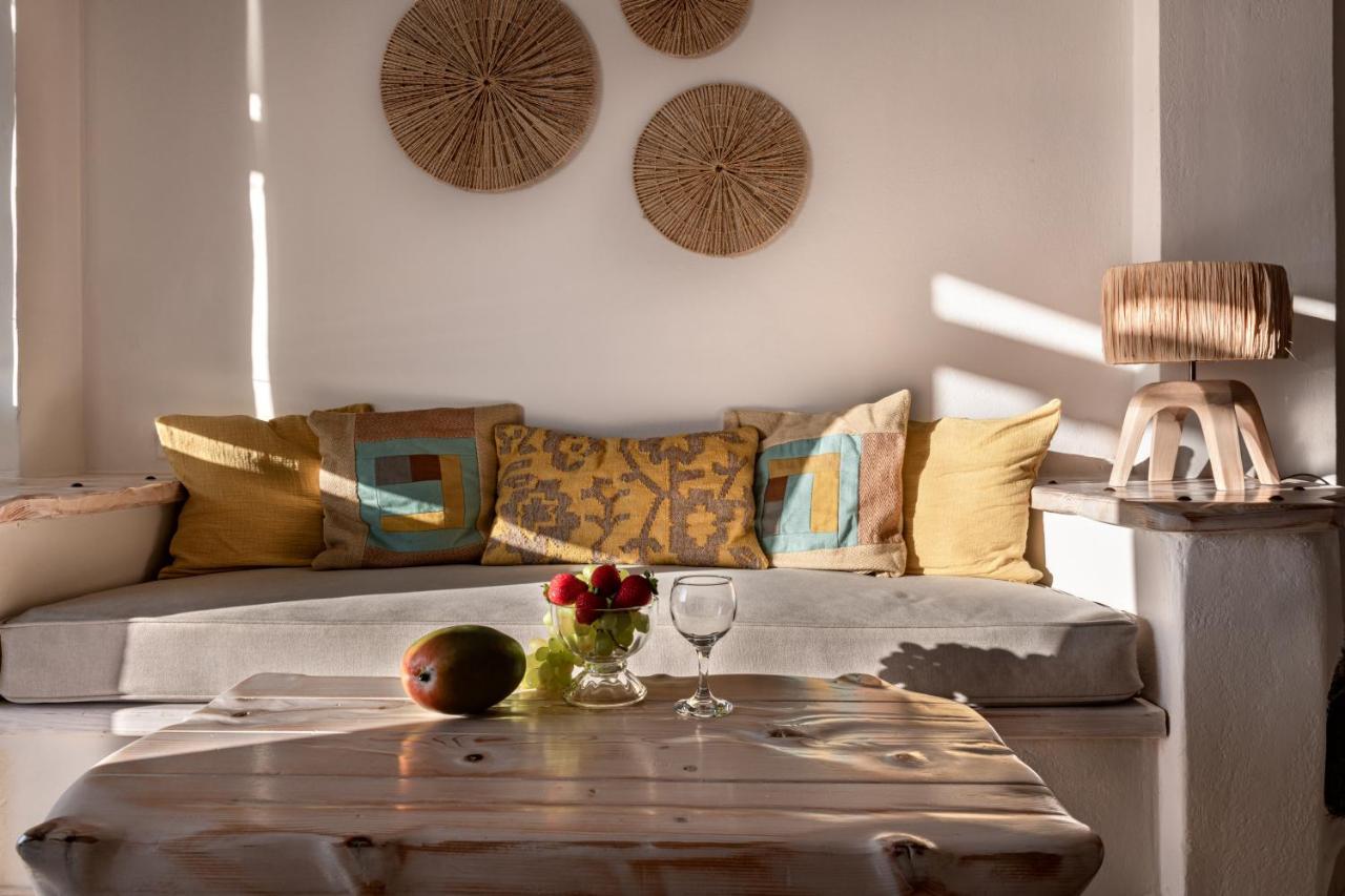 Athermi Suites - Adults Only Fira  Bagian luar foto